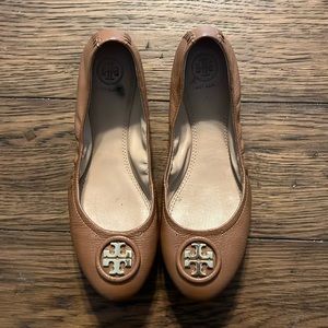 Tory Burch Leather Camel Flats